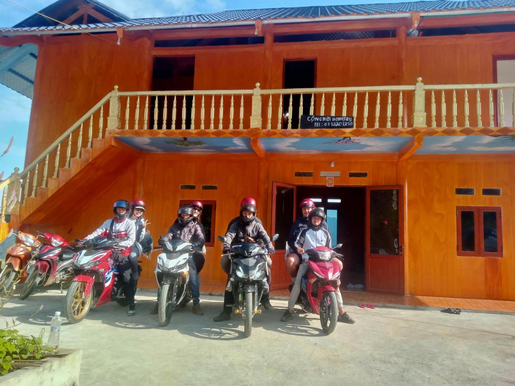 Cong Troi Homestay Хазянг Екстер'єр фото